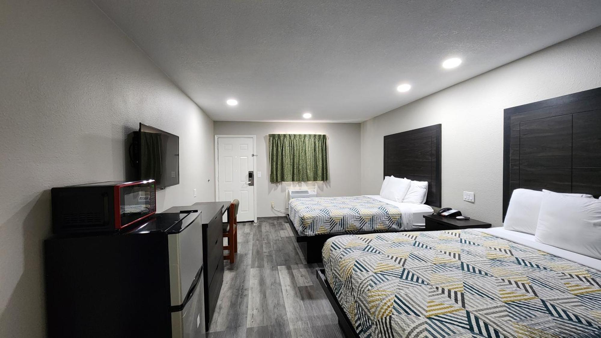 Scottish Inn & Suites Wharton Kültér fotó