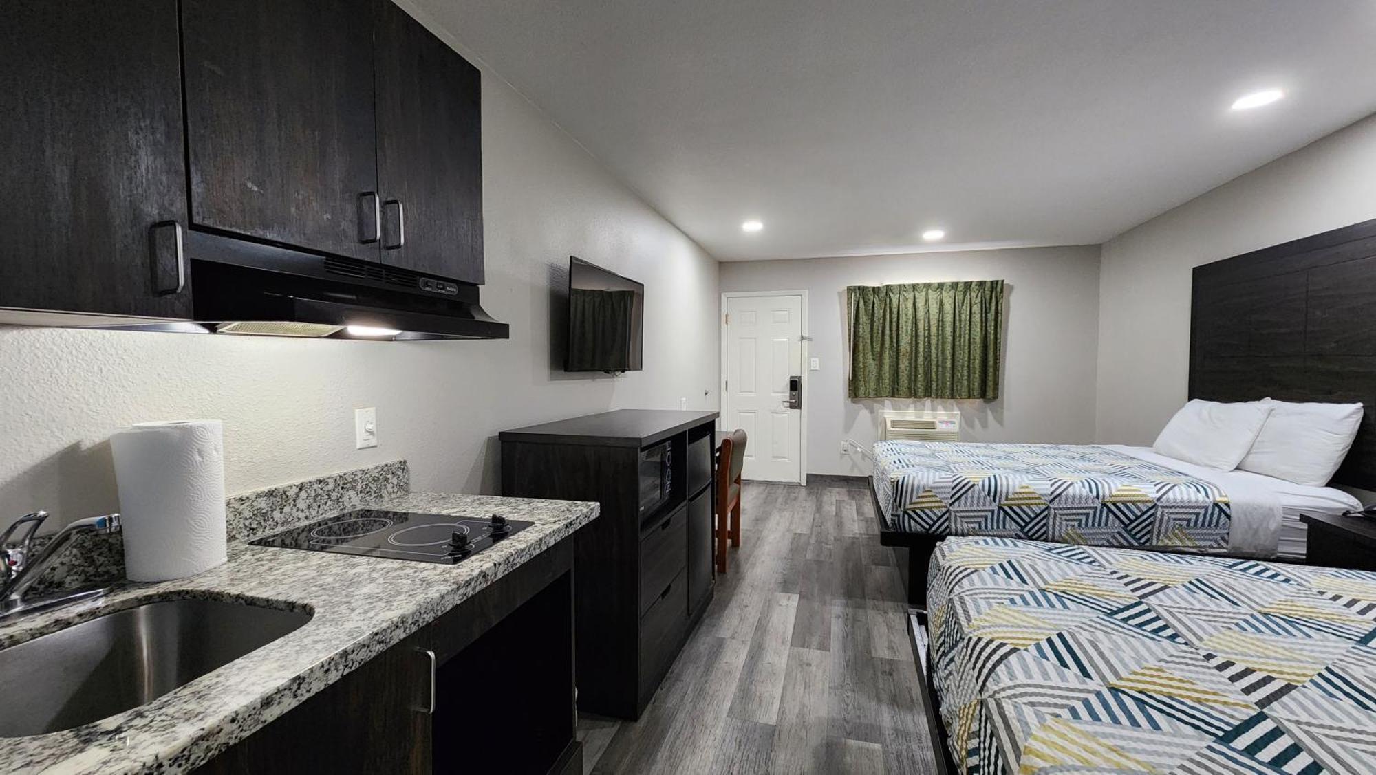 Scottish Inn & Suites Wharton Kültér fotó