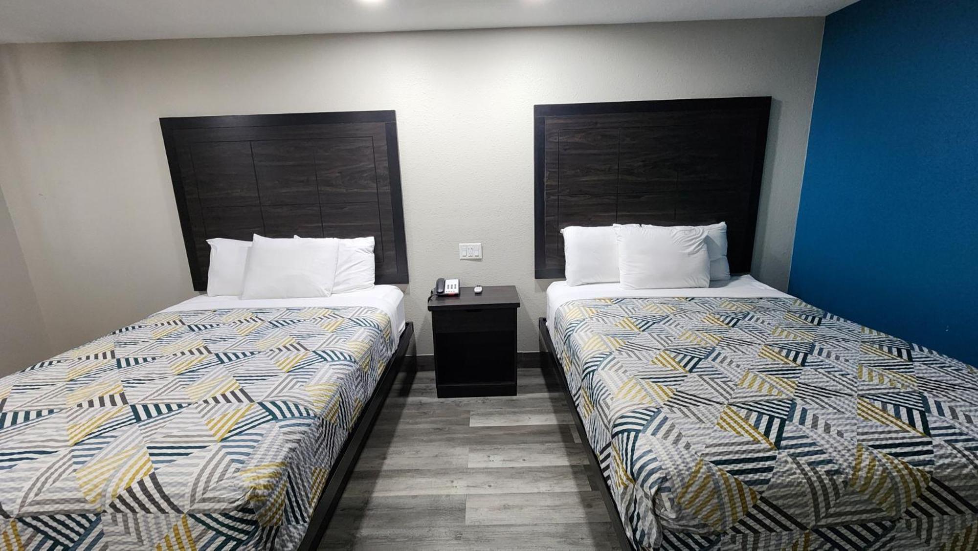 Scottish Inn & Suites Wharton Kültér fotó